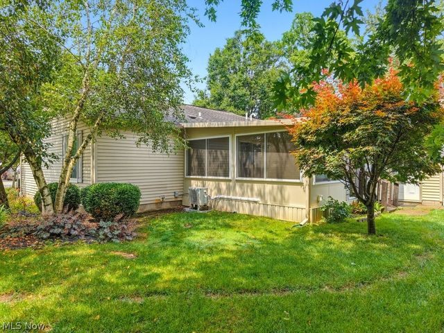 3295 Waterside Drive, Akron, OH 44319