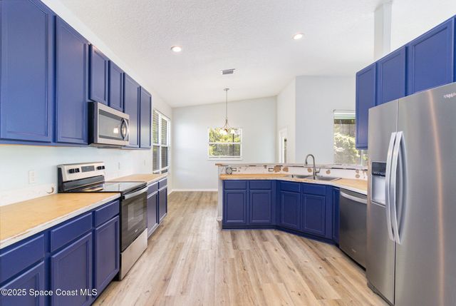 1451 Grand Cayman Drive, Merritt Island, FL 32952