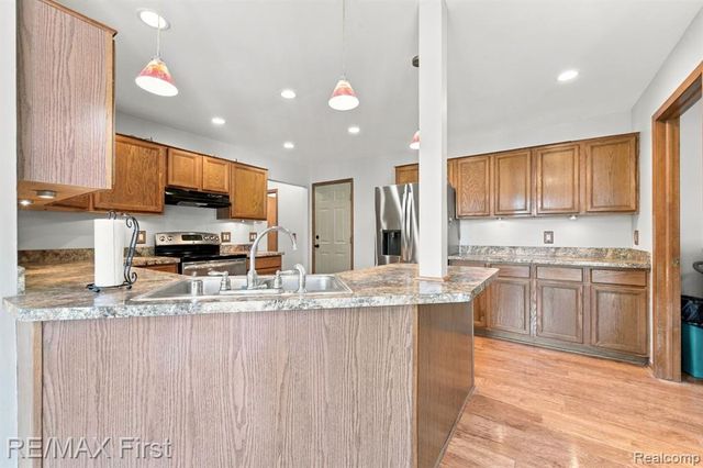 52669 Creekside Drive, Chesterfield, MI 48047