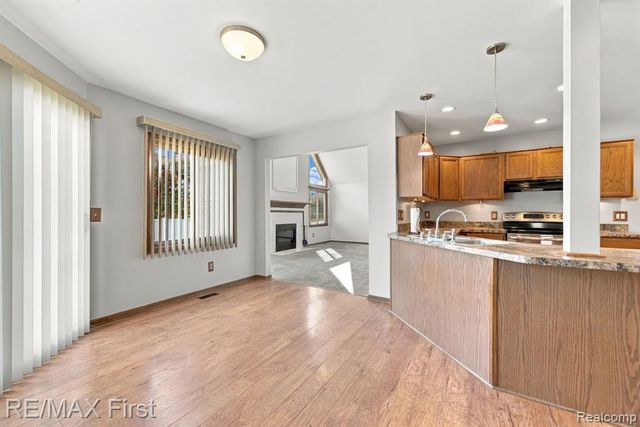 52669 Creekside Drive, Chesterfield, MI 48047