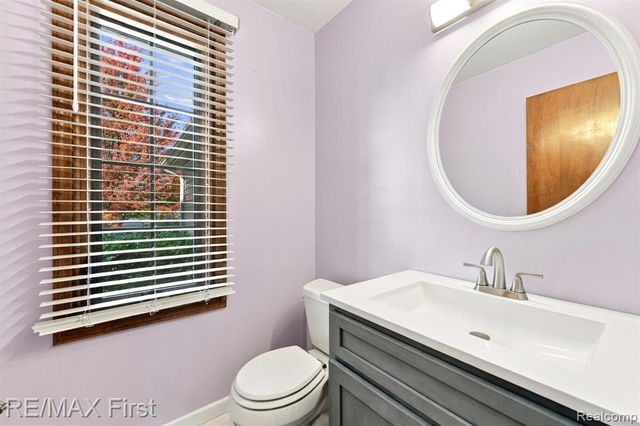 52669 Creekside Drive, Chesterfield, MI 48047