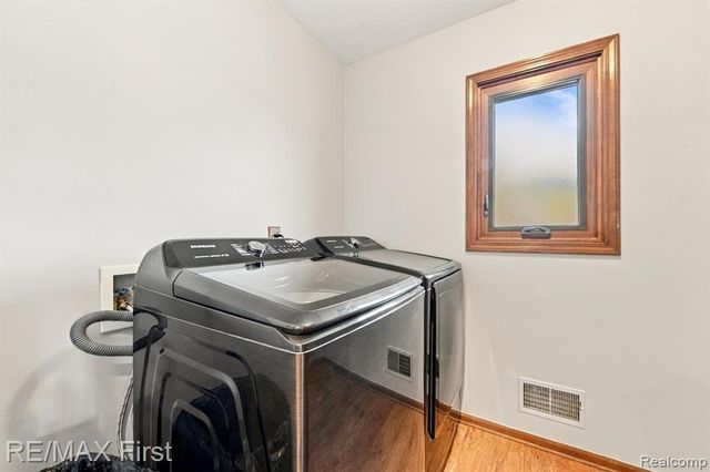 52669 Creekside Drive, Chesterfield, MI 48047