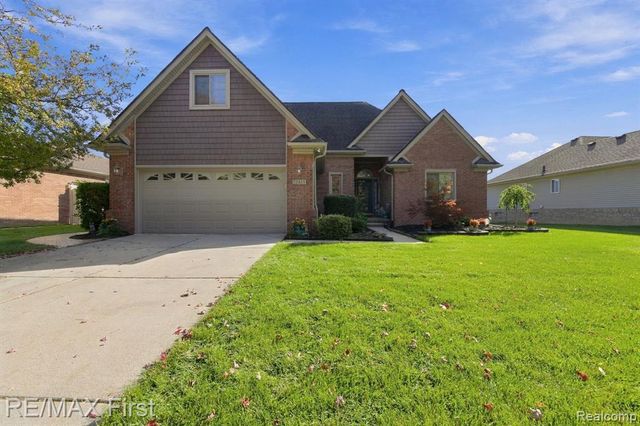 52669 Creekside Drive, Chesterfield, MI 48047