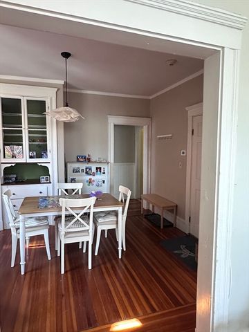 64 Chestnut Street 2, Boston, MA 02129