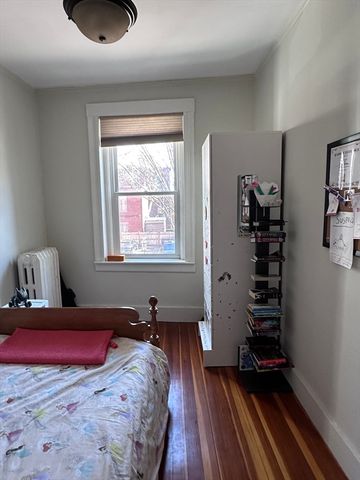 64 Chestnut Street 2, Boston, MA 02129