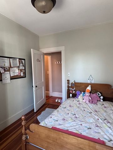 64 Chestnut Street 2, Boston, MA 02129