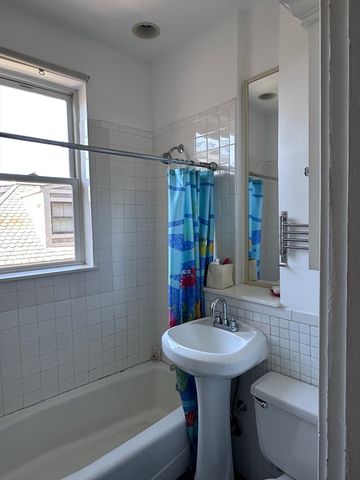 64 Chestnut Street 2, Boston, MA 02129