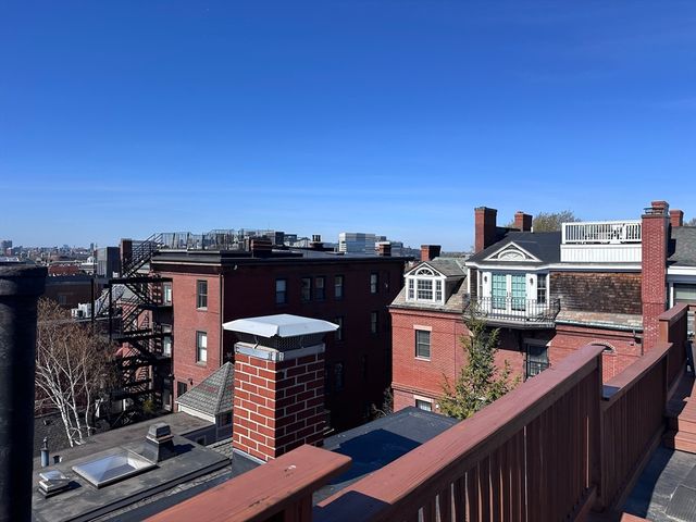 64 Chestnut Street 2, Boston, MA 02129