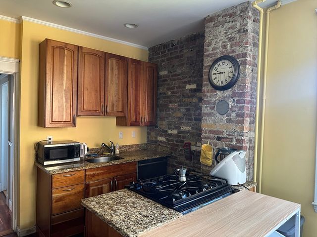 64 Chestnut Street 2, Boston, MA 02129