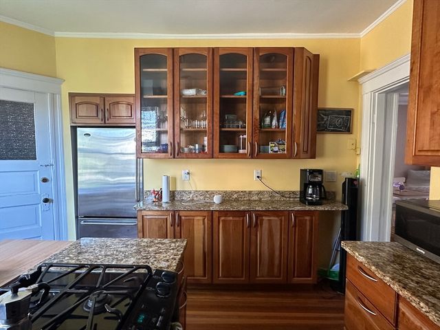 64 Chestnut Street 2, Boston, MA 02129