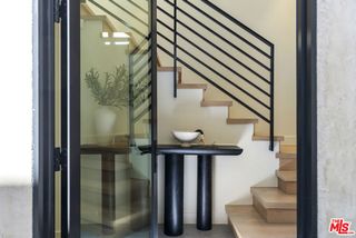 923 N Hilldale Avenue, West Hollywood, CA 90069
