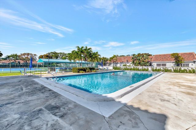 5260 NW 2nd Avenue 307, Boca Raton, FL 33487