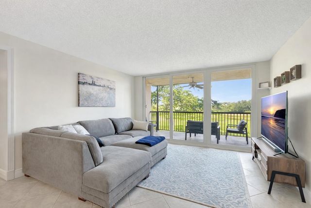 5260 NW 2nd Avenue 307, Boca Raton, FL 33487