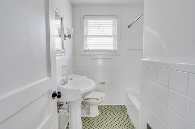 919 Crescent Hill Rd, Nashville, TN 37206