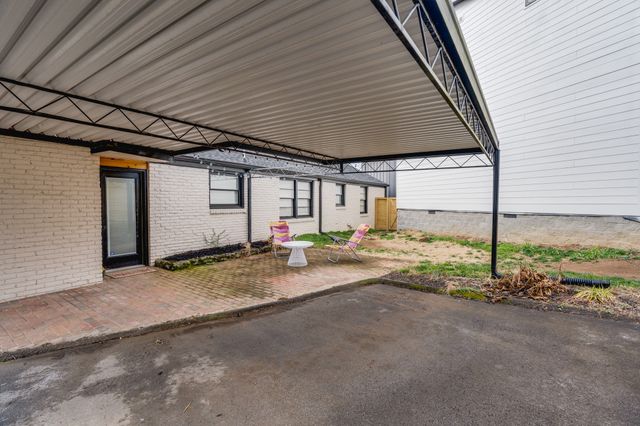 919 Crescent Hill Rd, Nashville, TN 37206