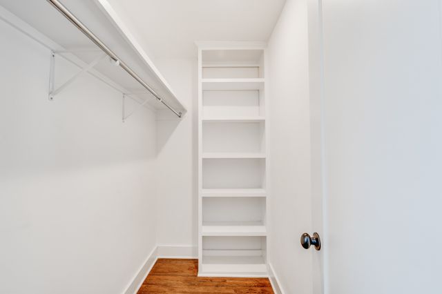 919 Crescent Hill Rd, Nashville, TN 37206