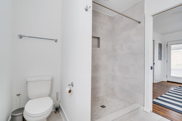 919 Crescent Hill Rd, Nashville, TN 37206