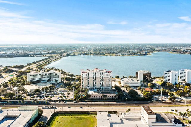 616 Clearwater Park Road 1110, West Palm Beach, FL 33401