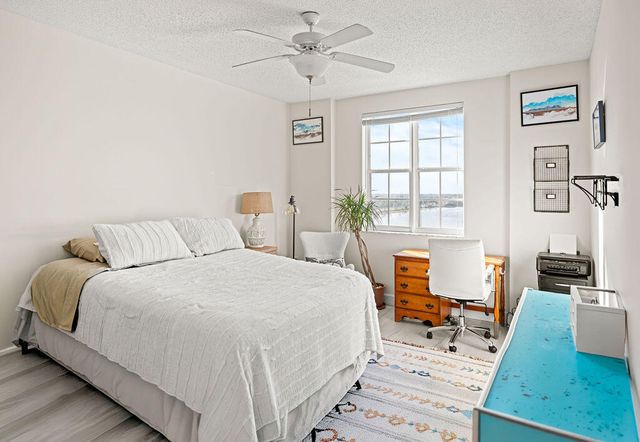 616 Clearwater Park Road 1110, West Palm Beach, FL 33401