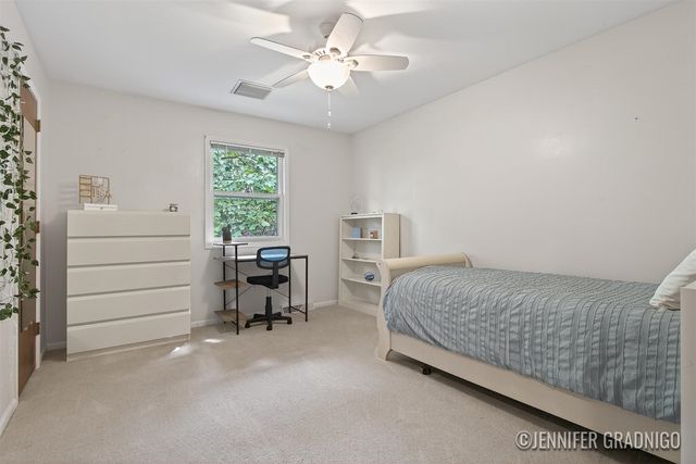 2000 Frontier Court, Wyoming, MI 49519