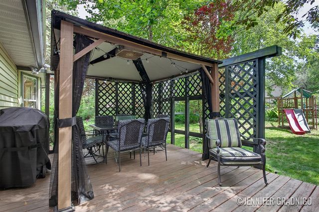 2000 Frontier Court, Wyoming, MI 49519