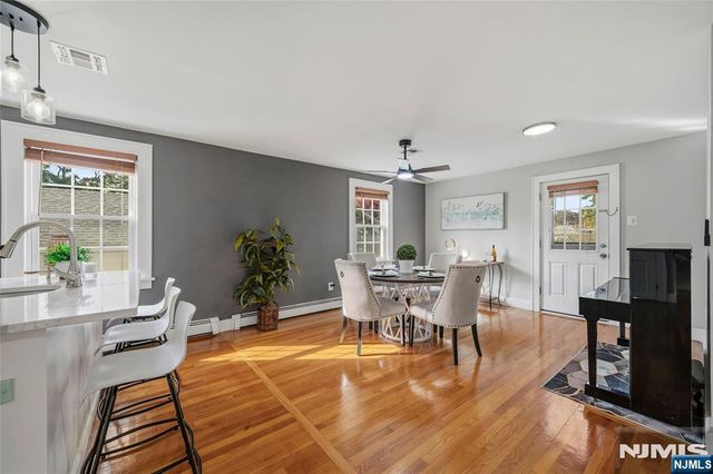 102 Sherwood Avenue, Mahwah, NJ 07430