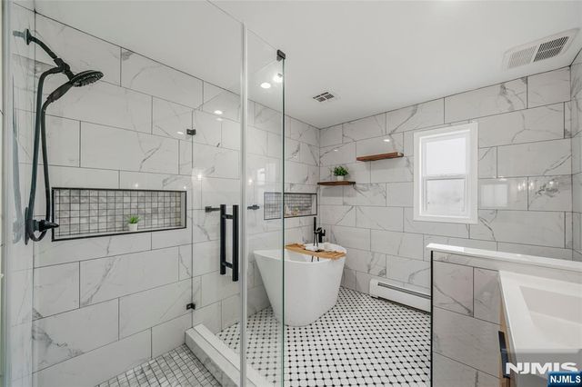 102 Sherwood Avenue, Mahwah, NJ 07430
