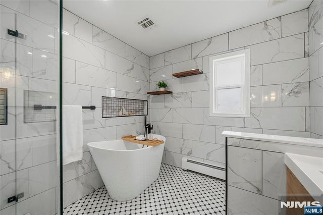 102 Sherwood Avenue, Mahwah, NJ 07430