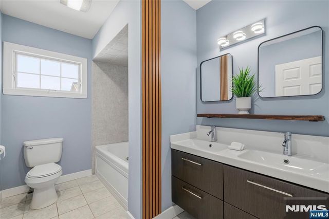 102 Sherwood Avenue, Mahwah, NJ 07430