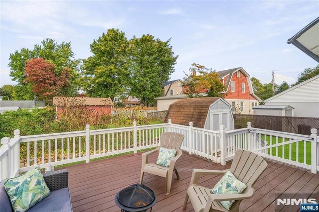 102 Sherwood Avenue, Mahwah, NJ 07430