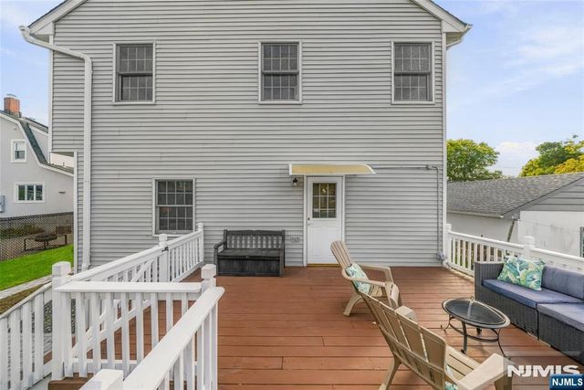 102 Sherwood Avenue, Mahwah, NJ 07430