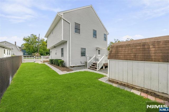 102 Sherwood Avenue, Mahwah, NJ 07430