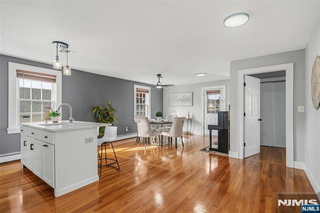 102 Sherwood Avenue, Mahwah, NJ 07430