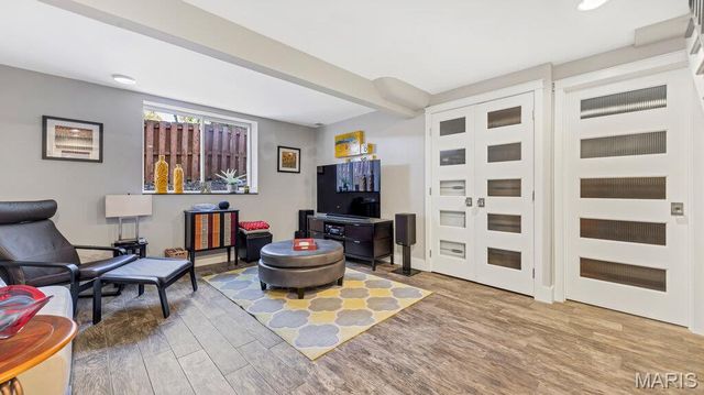 37 Parkway Villas Court, St Peters, MO 63303