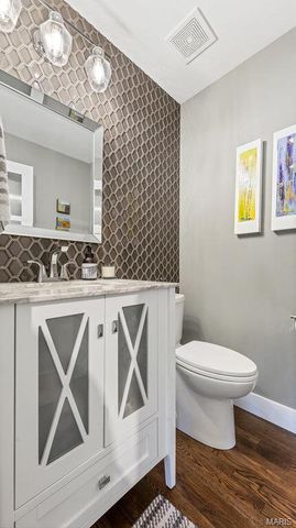 37 Parkway Villas Court, St Peters, MO 63303