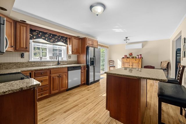 176 Davis Rd, Westminster, MA 01473