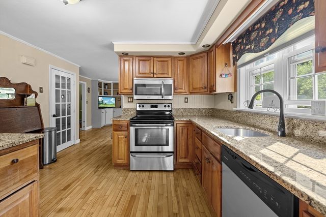 176 Davis Rd, Westminster, MA 01473