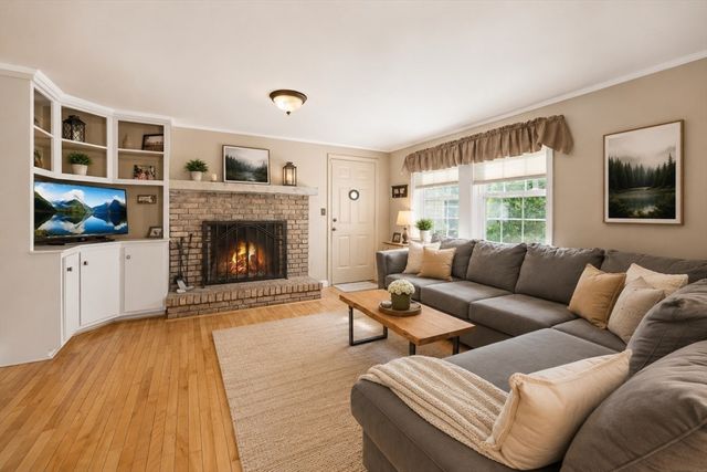 176 Davis Rd, Westminster, MA 01473