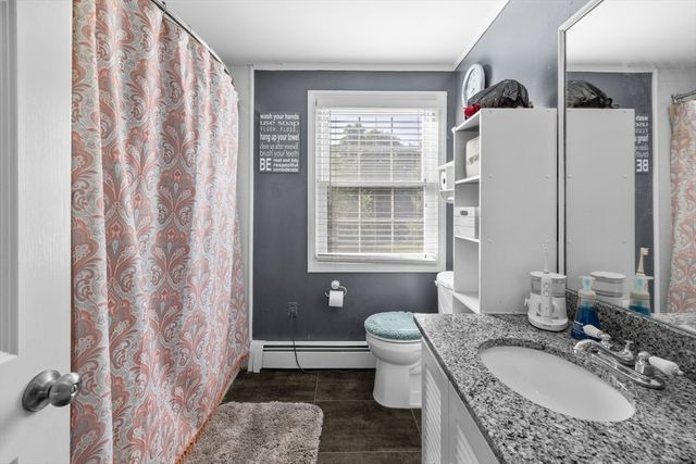 176 Davis Rd, Westminster, MA 01473