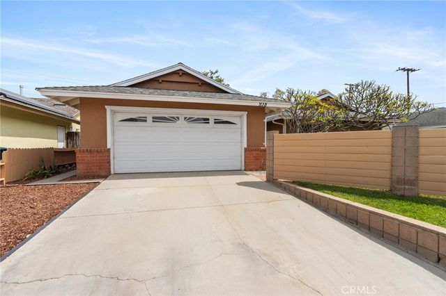 938 Cheyenne Street, Costa Mesa, CA 92626