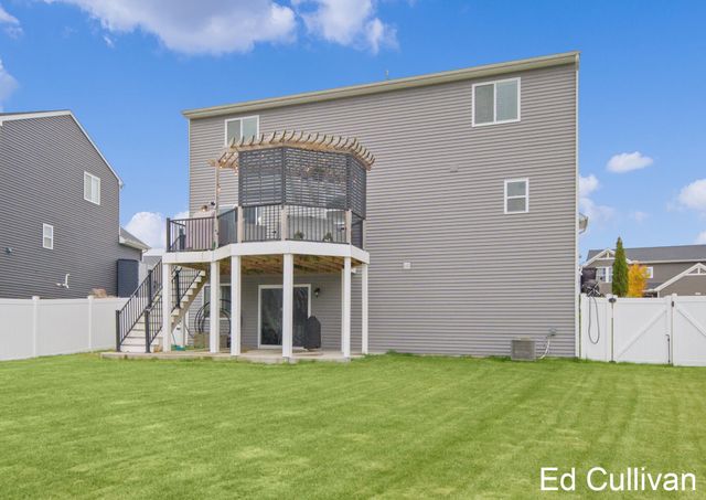 4897 Shadow Creek Drive, City Of Hudsonville, MI 49426