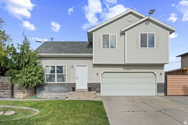 3691 S LONE STAR CIR, Magna, UT 84044