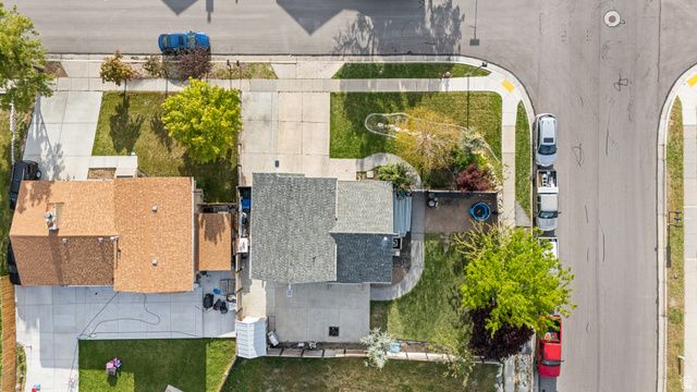 3691 S LONE STAR CIR, Magna, UT 84044
