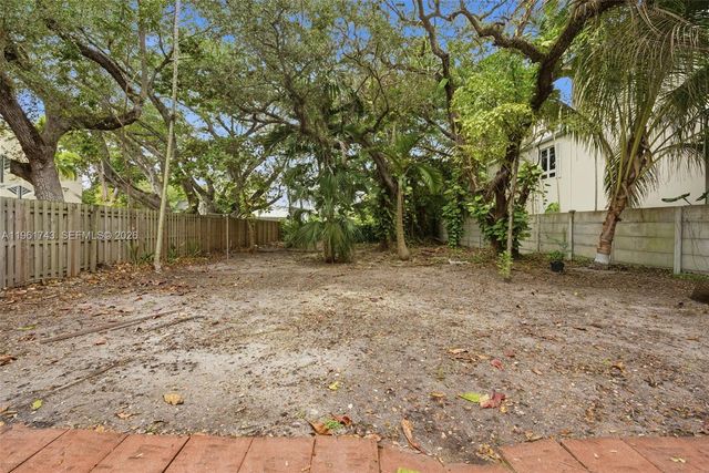 3267 Franklin Ave Upstairs, Miami, FL 33133