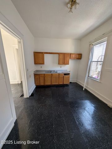 2429 Griffiths Ave, Louisville, KY 40212