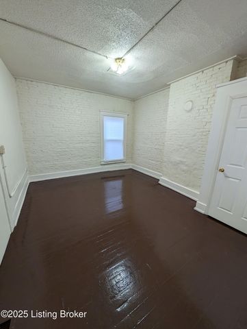 2429 Griffiths Ave, Louisville, KY 40212