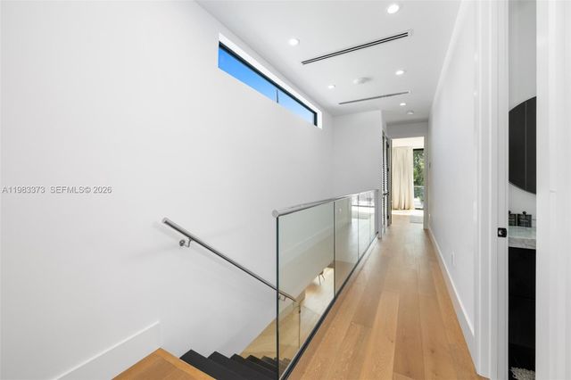 80 NW 45th St, Miami, FL 33127