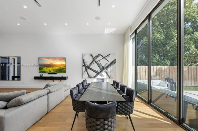 80 NW 45th St, Miami, FL 33127