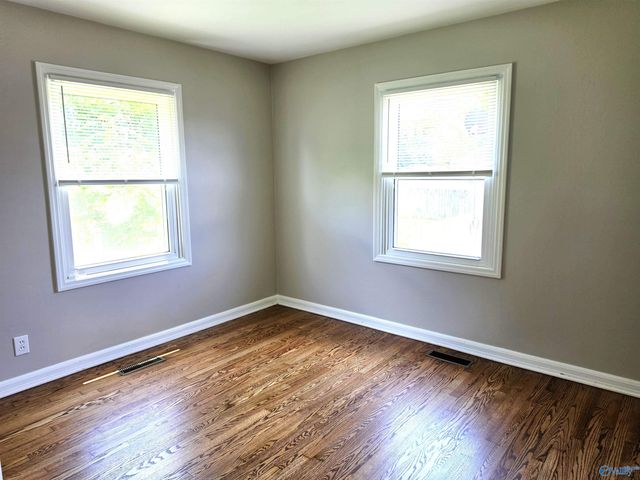 507 Redbud Drive, Huntsville, AL 35801