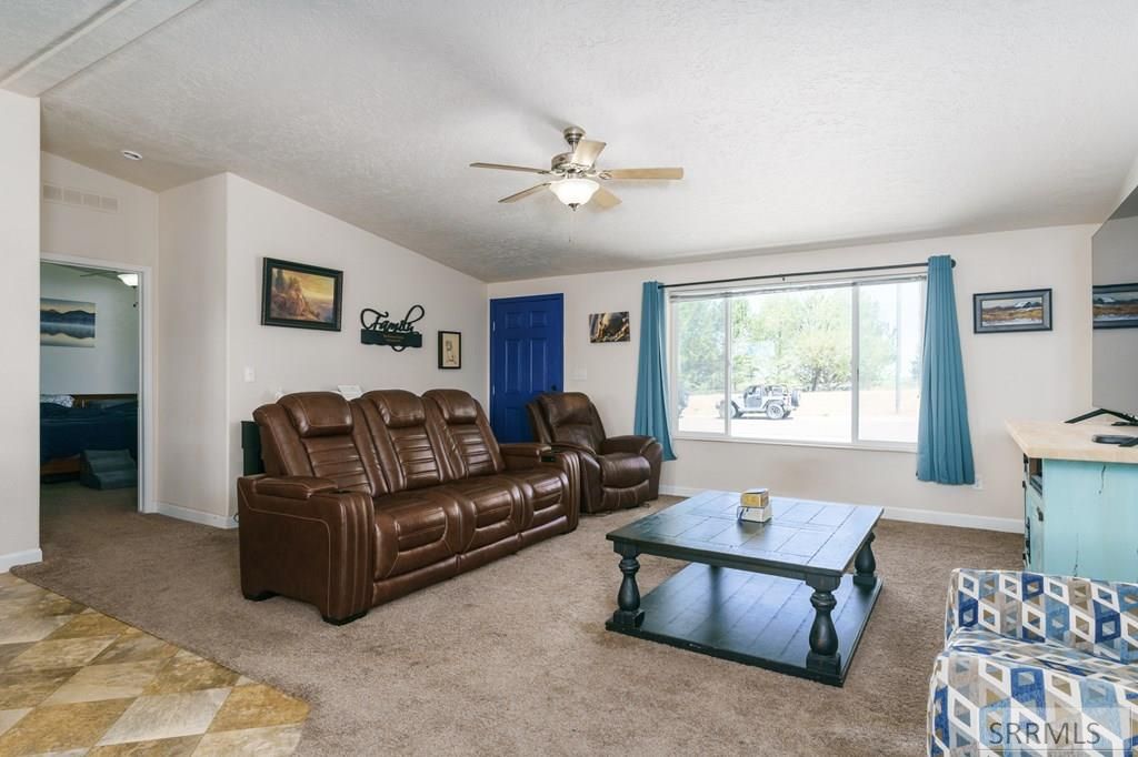 Image 10 of property listing at 490 Snowflake Street, American Falls, ID 83211